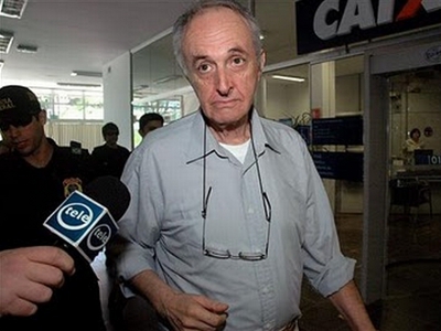 Manuel Cordero, captured on camera in 2009 by a journalist with Uruguay’s Channel 12 violating house arrest in Brazil. Credit: Canal 12